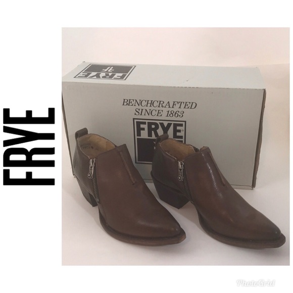 Frye Shoes - Frye Sacha Moto Brown Shootie - 6